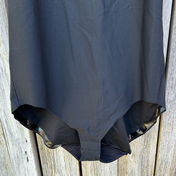 NWT Spanx Thinstincts Panty Bodysuit Very Black M - Picture 7 of 12